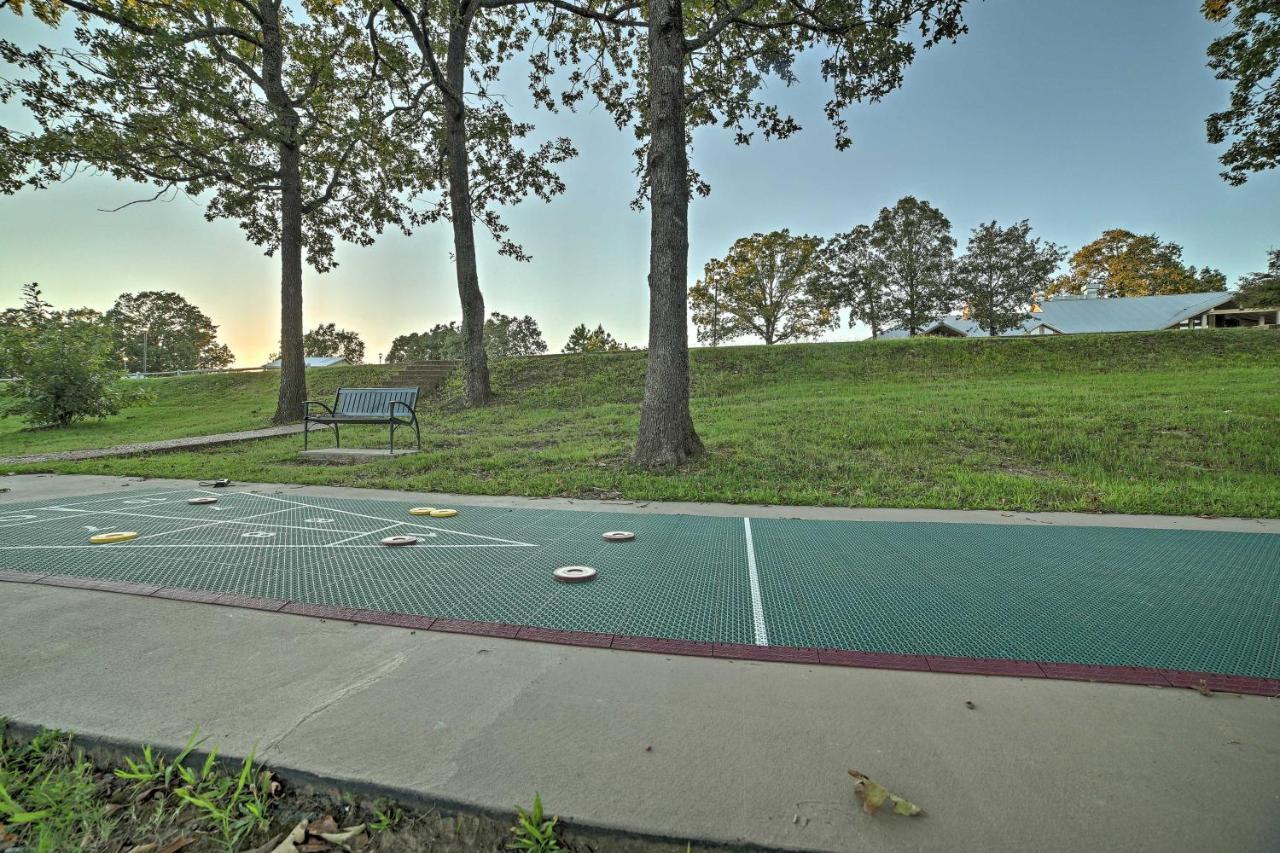 Branson Condo On Golf Course, 4 Mi To Downtown Екстер'єр фото
