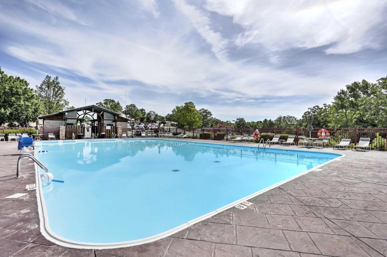 Branson Condo On Golf Course, 4 Mi To Downtown Екстер'єр фото